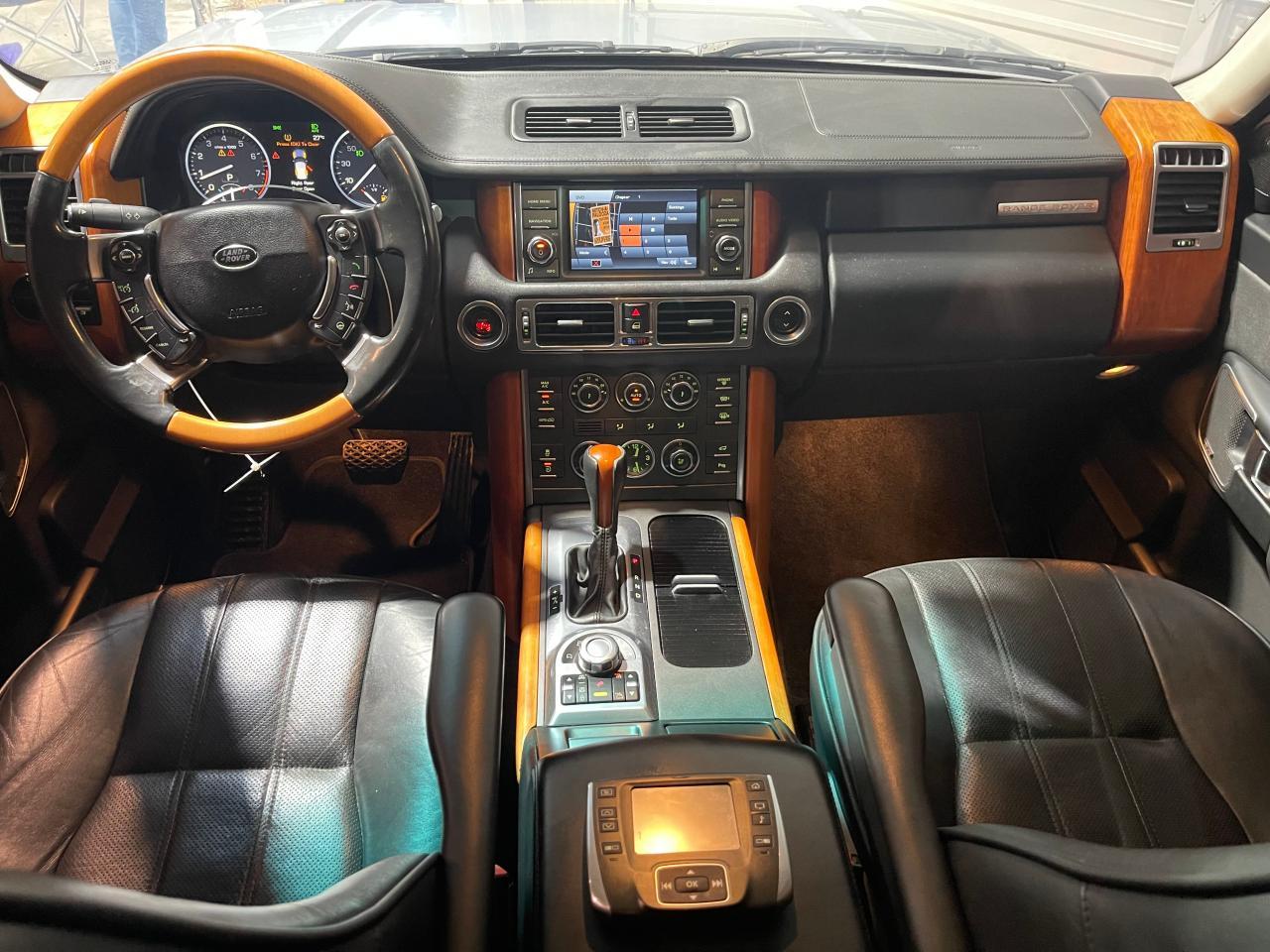 2011 Land Rover #9