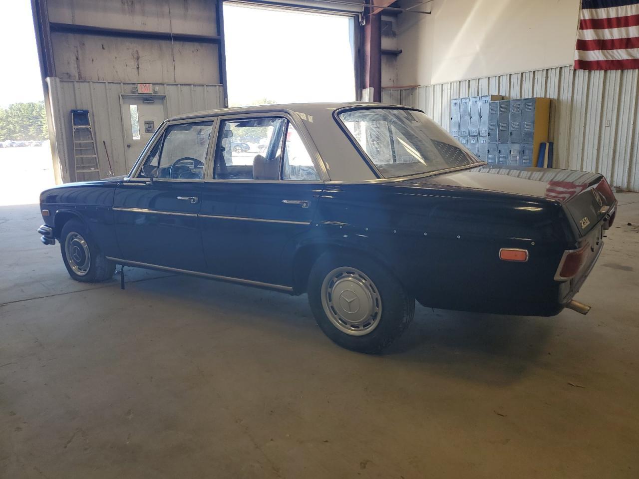 1972 Mercedes-Benz #2