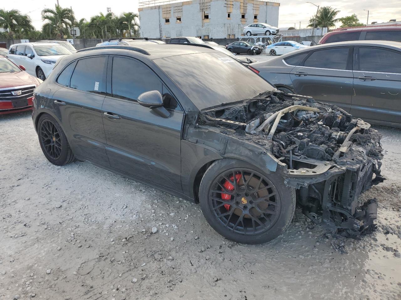 2017 Porsche #4