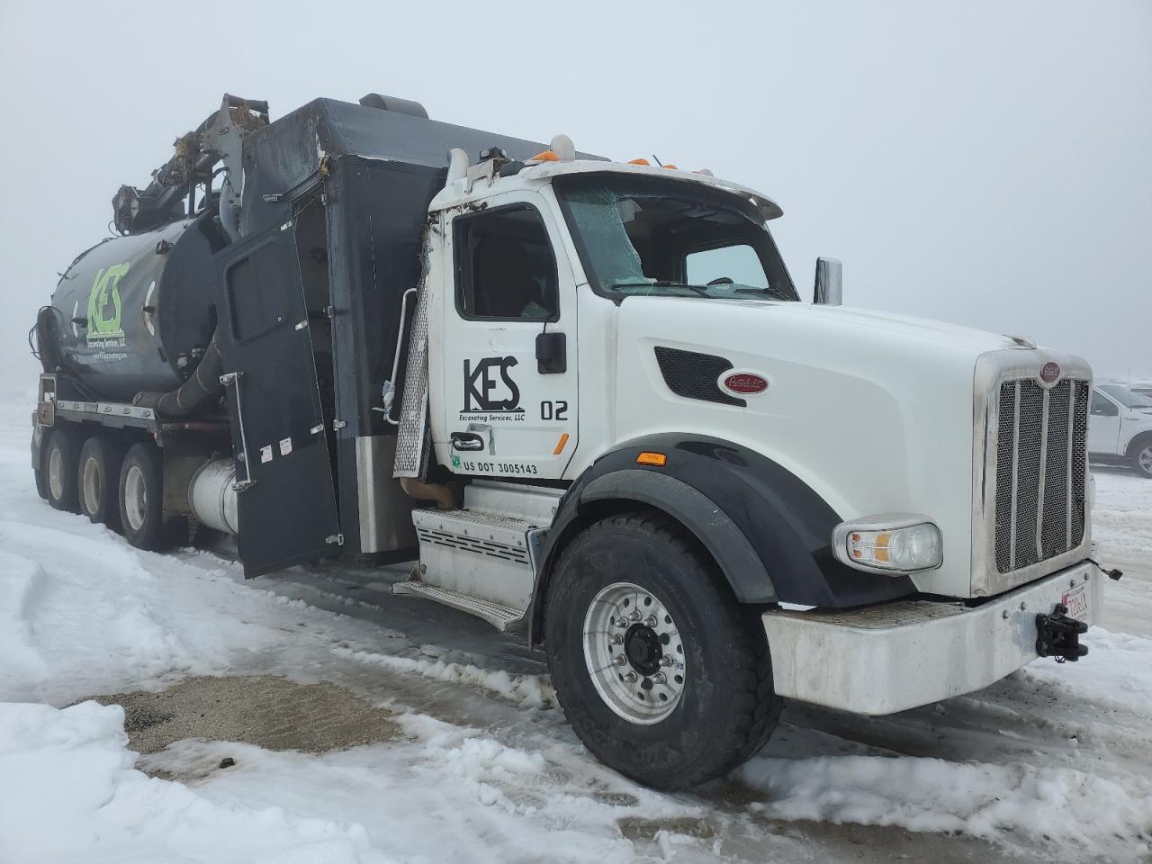 2017 Peterbilt #1
