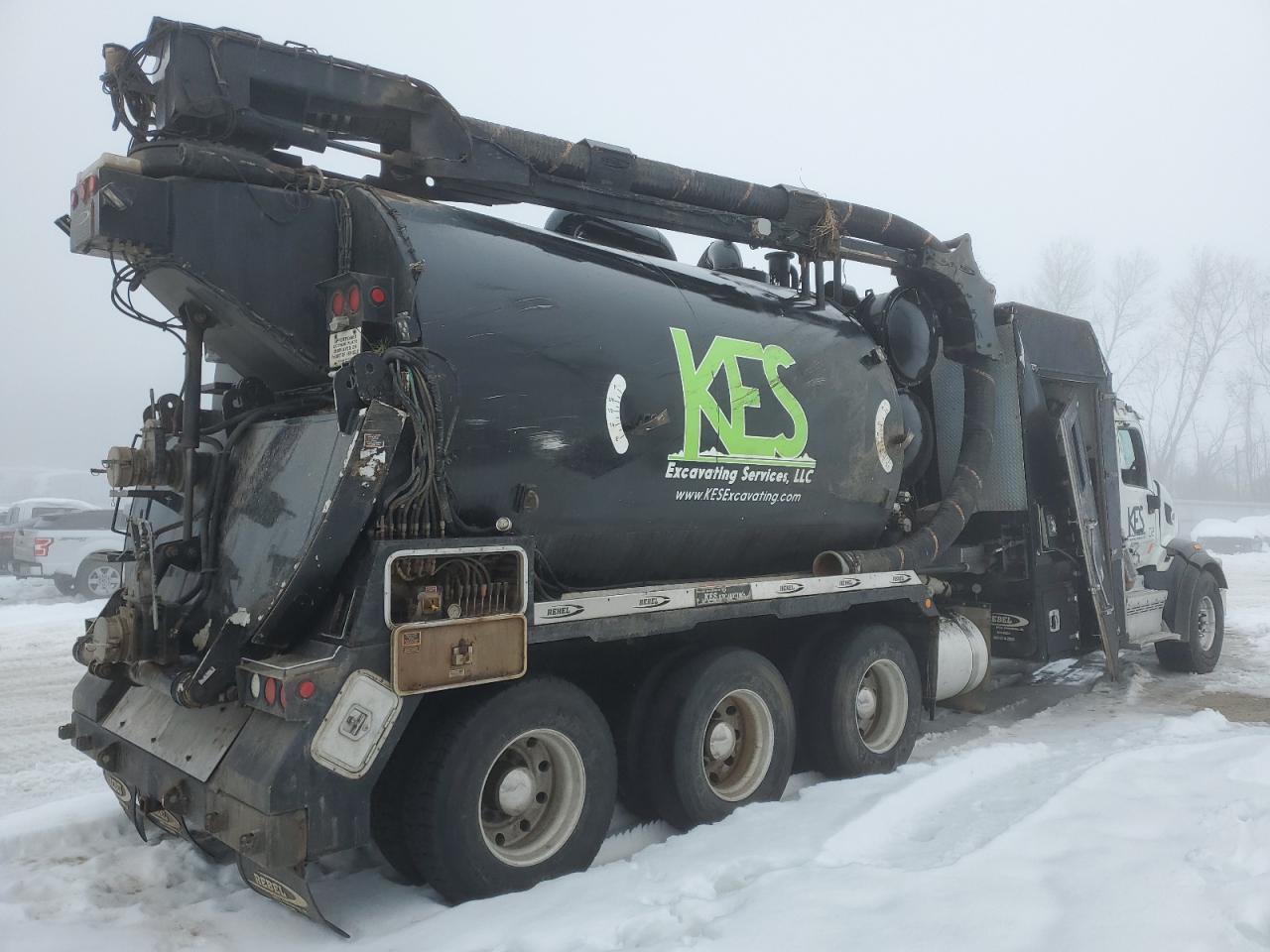 2017 Peterbilt #4