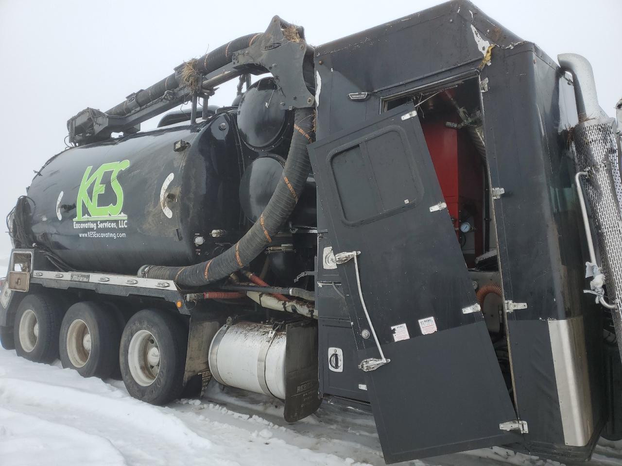 2017 Peterbilt #9
