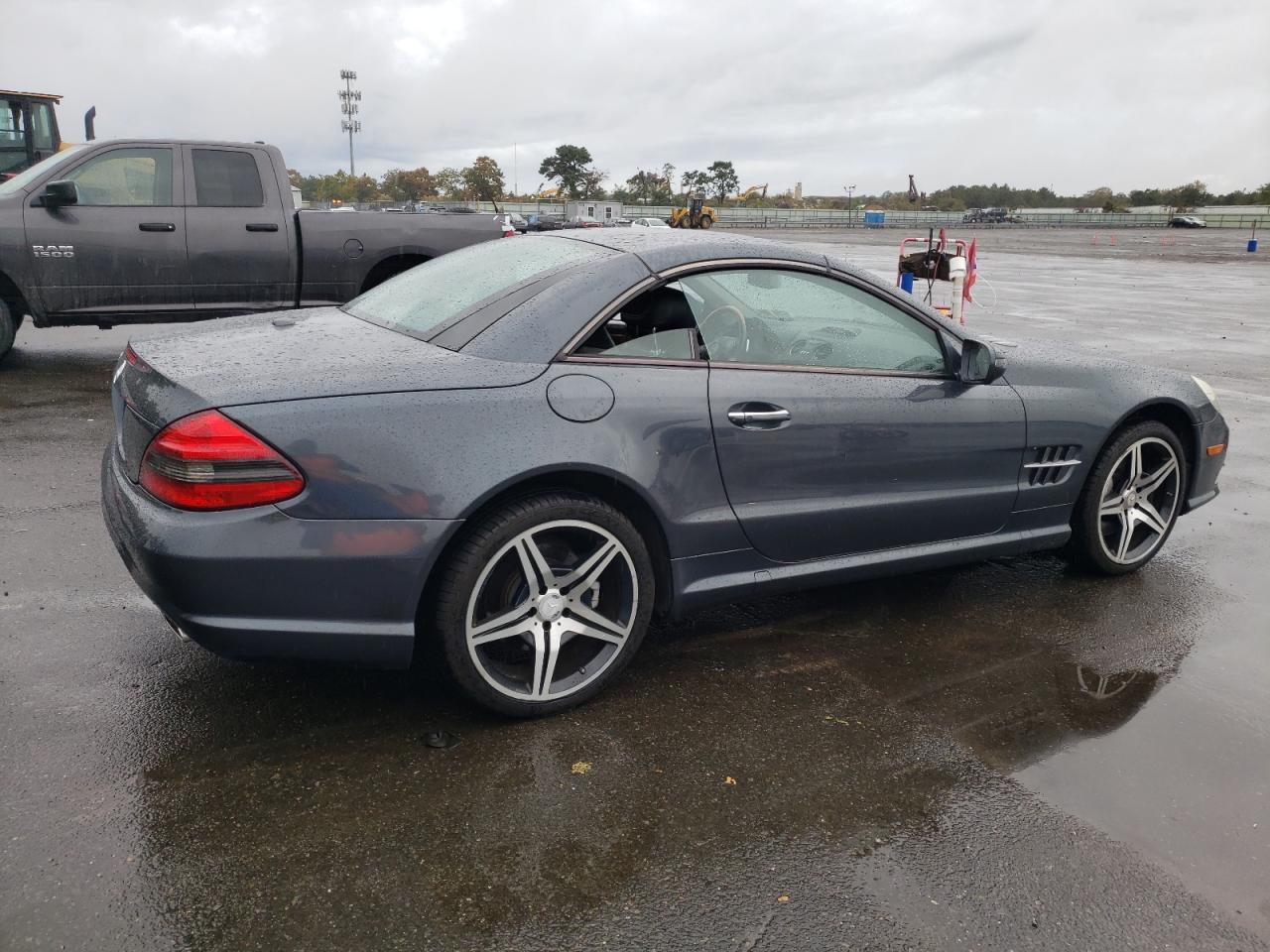 2011 Mercedes-Benz #3