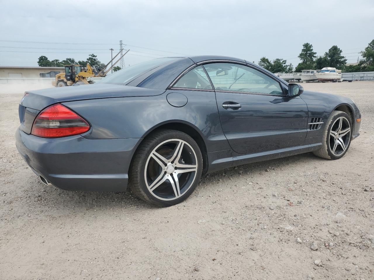 2011 Mercedes-Benz #3