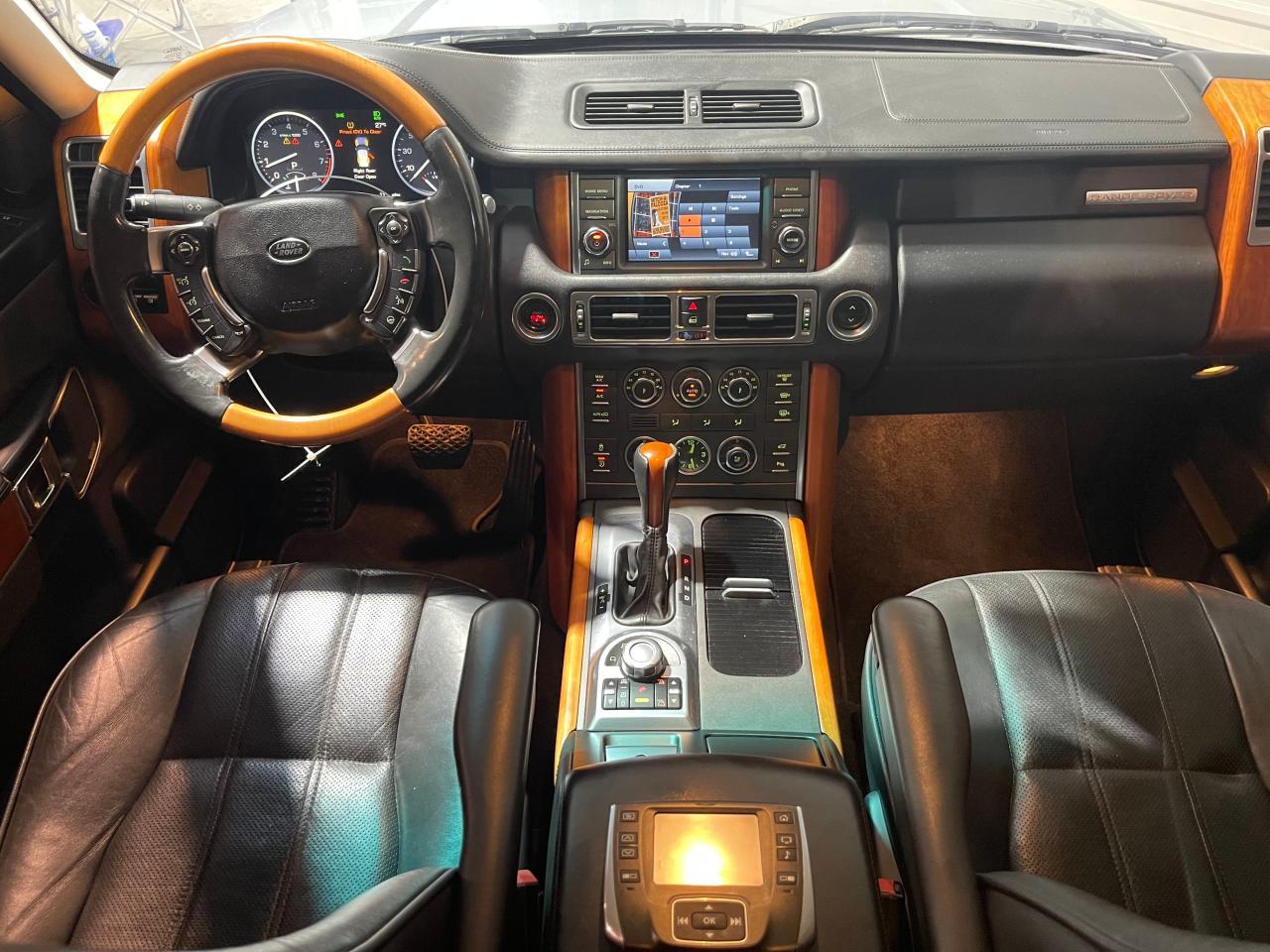 2011 Land Rover #9