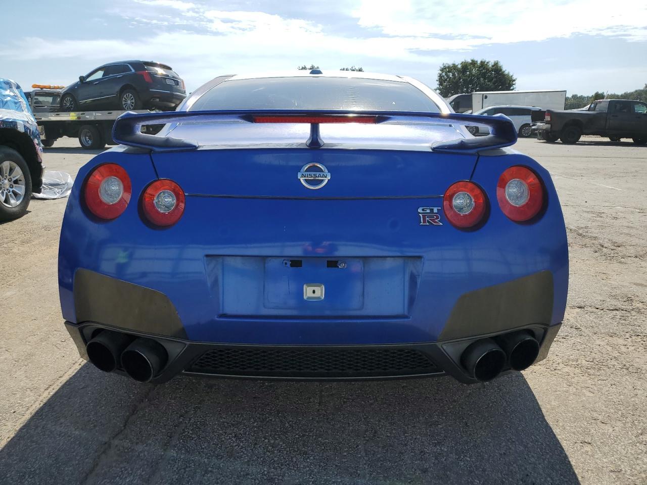 2010 Nissan #6