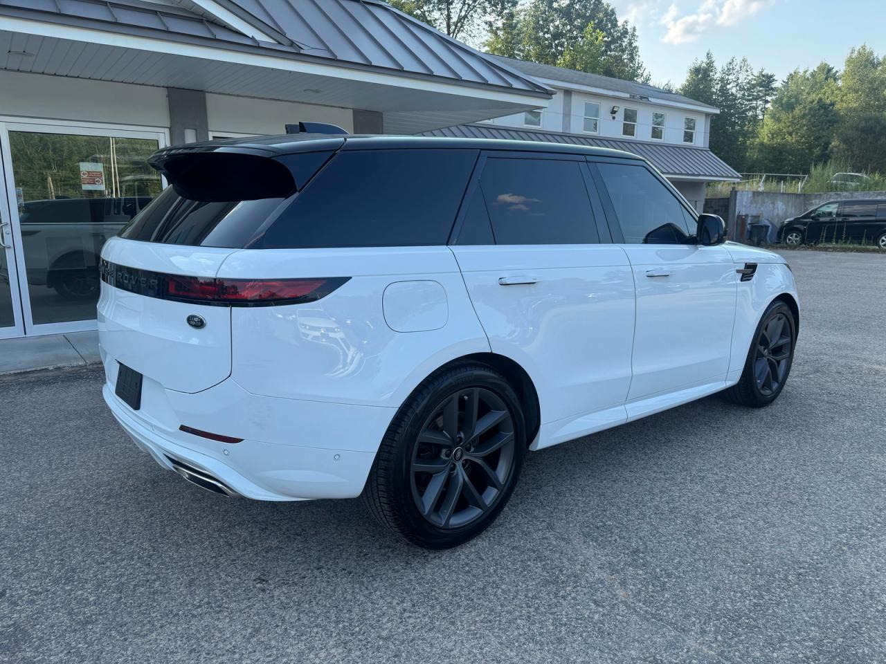 2023 Land Rover #4