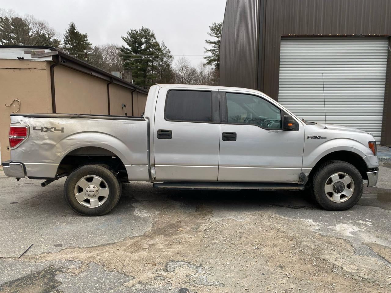 2011 Ford #14