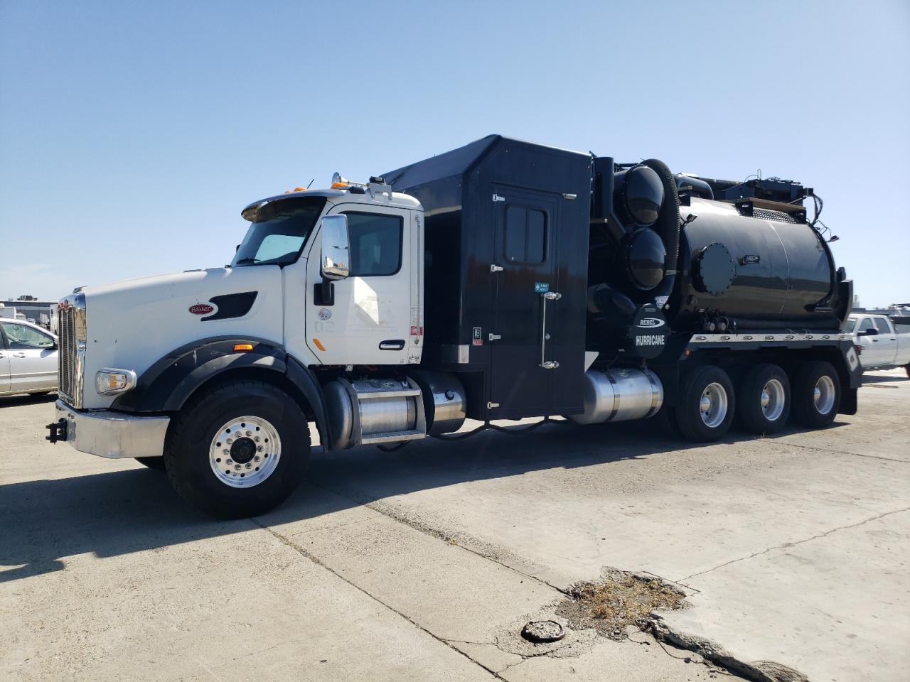 2017 Peterbilt #2
