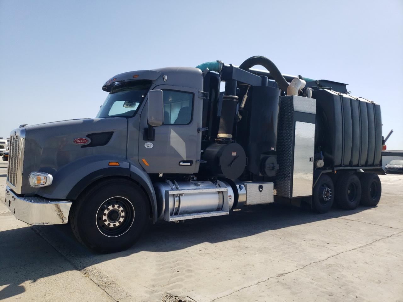 2018 Peterbilt #2