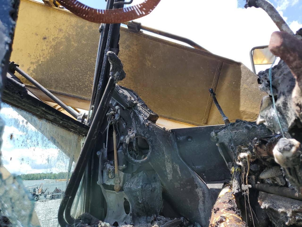 2019 Komatsu #8