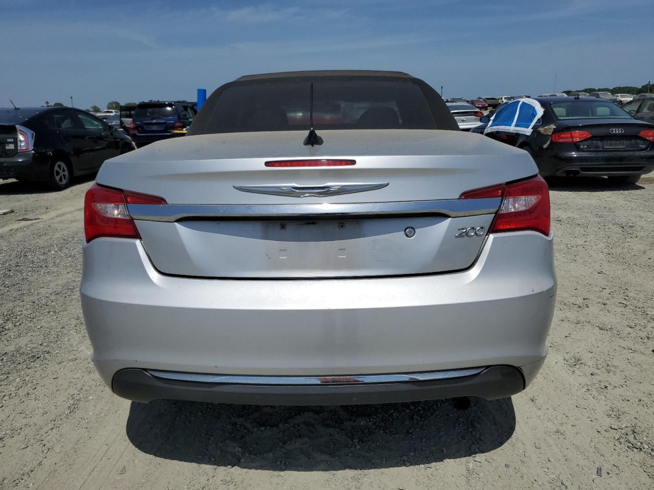2012 Chrysler #6