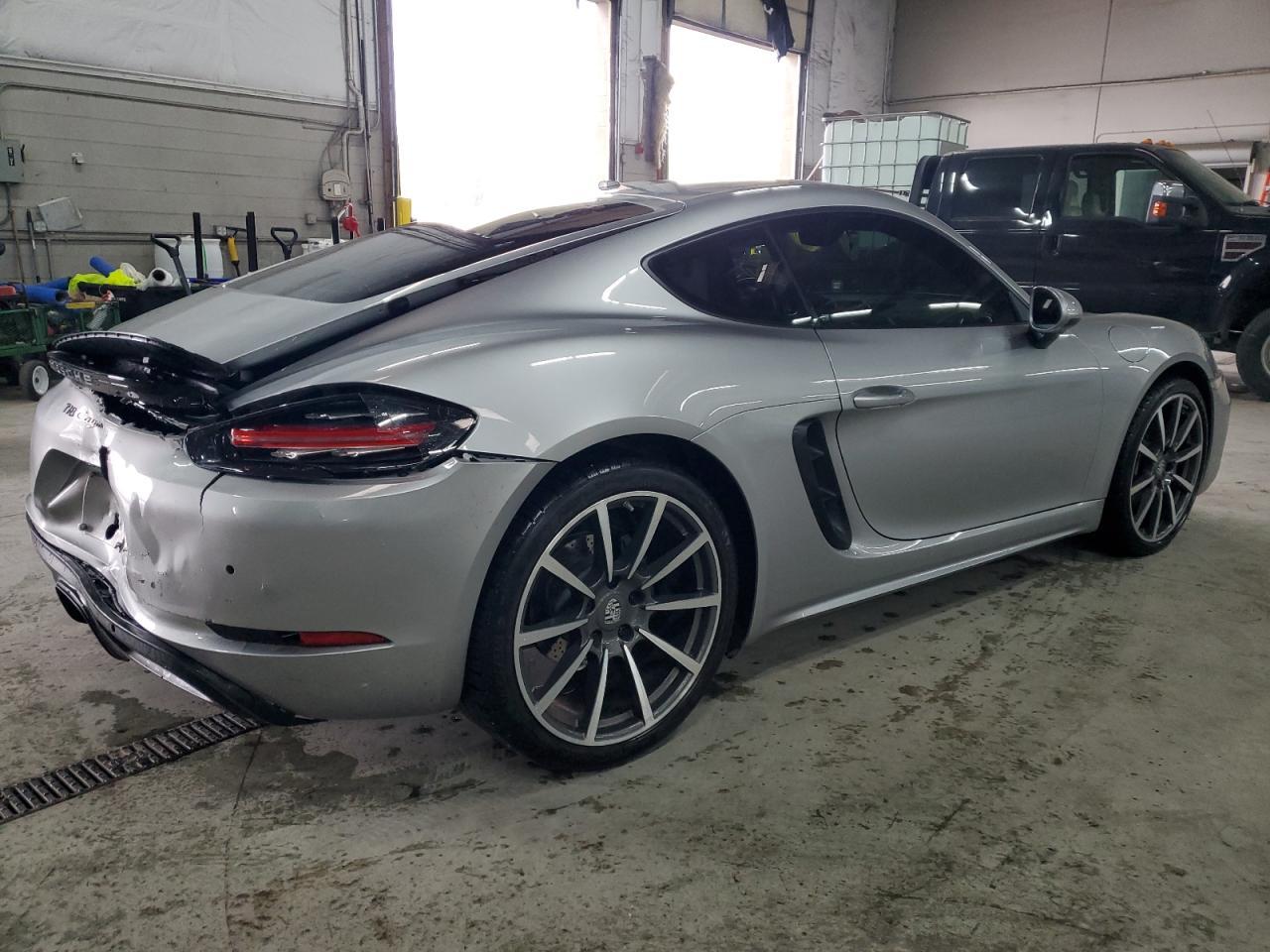 2024 Porsche #3
