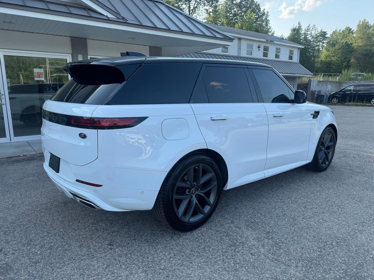2023 Land Rover #4