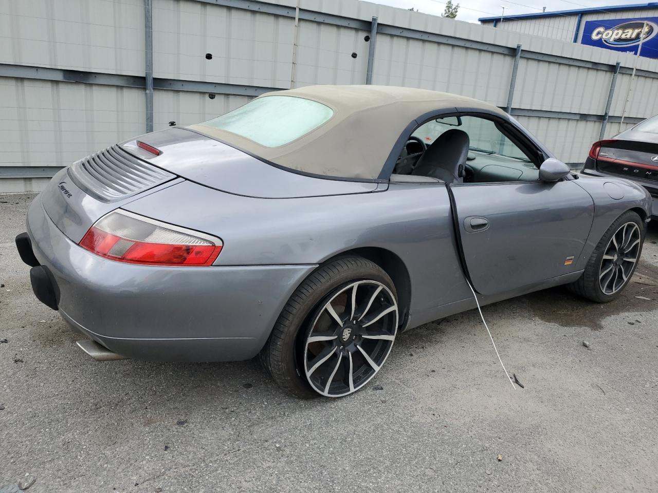 2001 Porsche #3