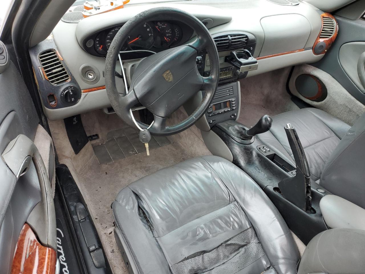 2001 Porsche #8