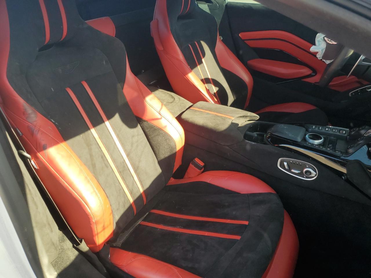 2020 Aston Martin #10