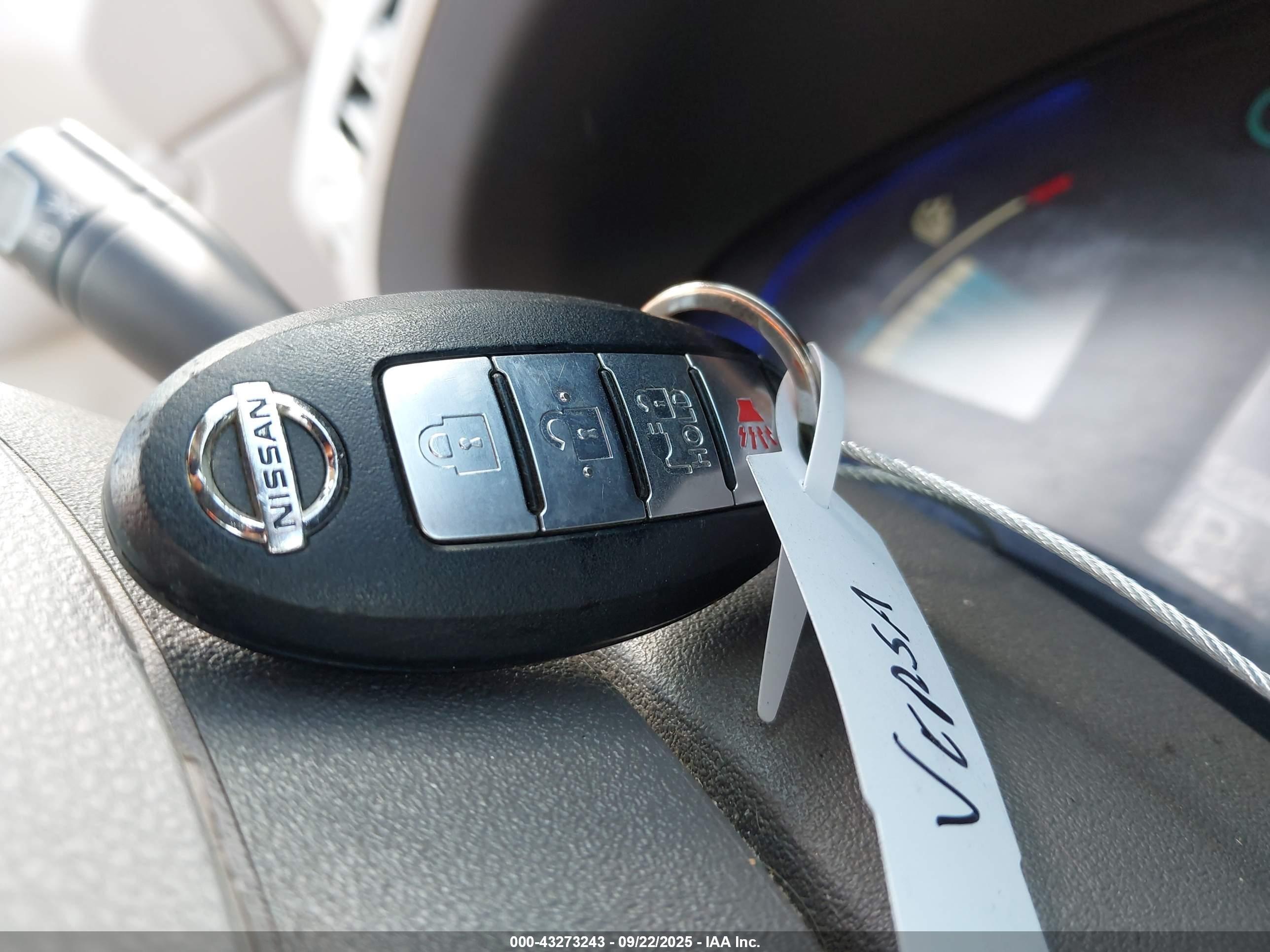 2015 Nissan #11