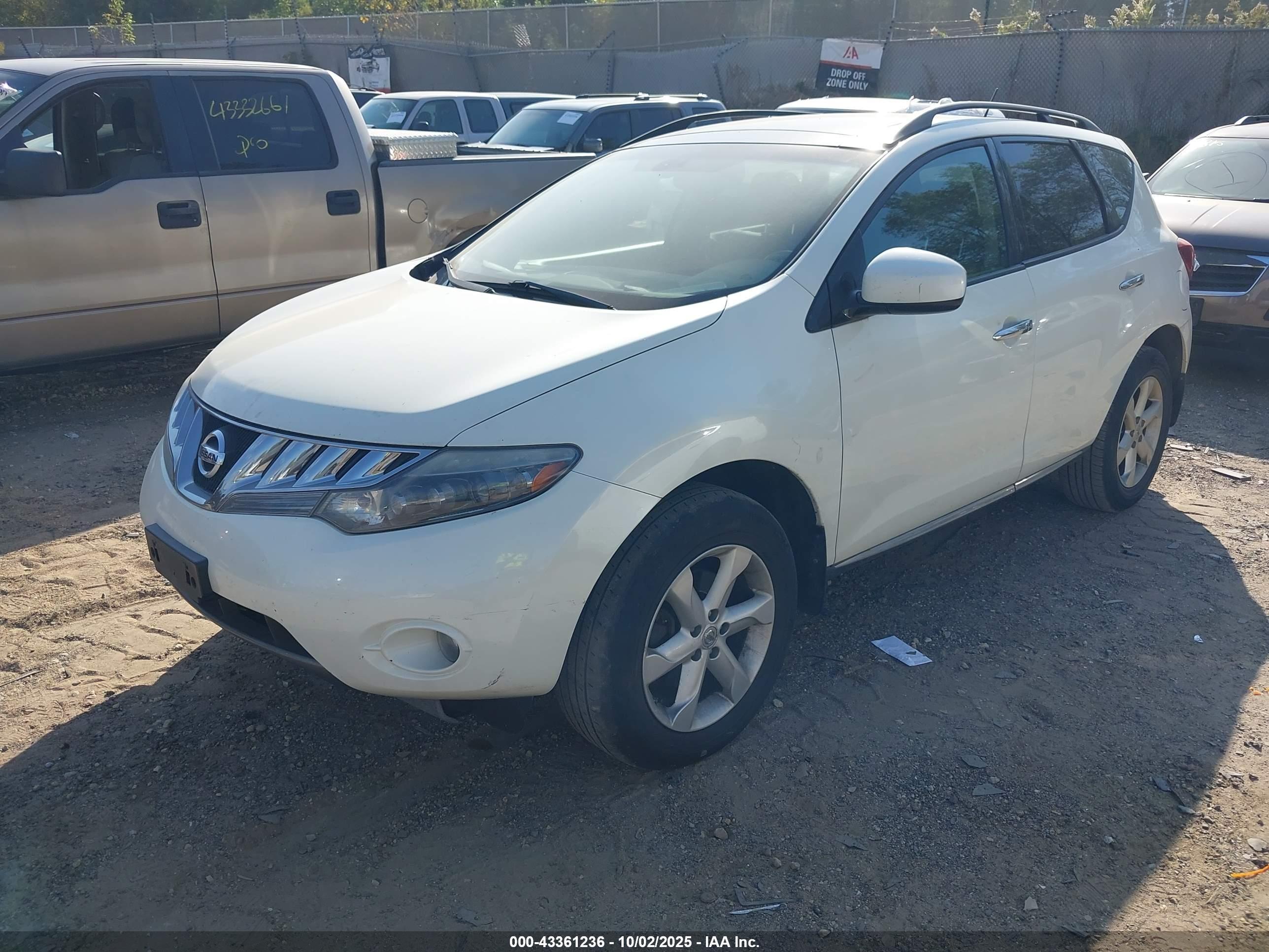 2009 Nissan #2