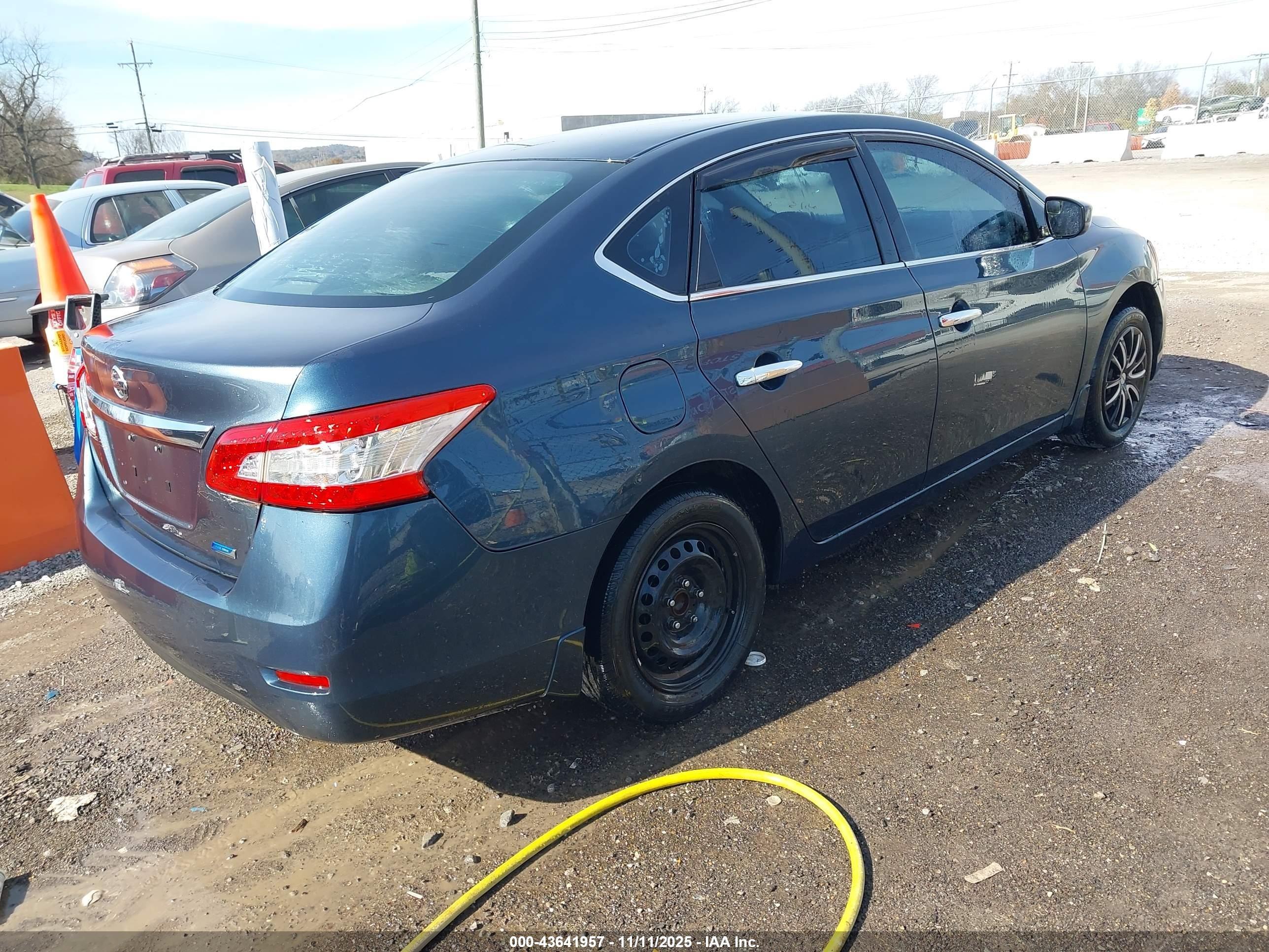 2013 Nissan #4