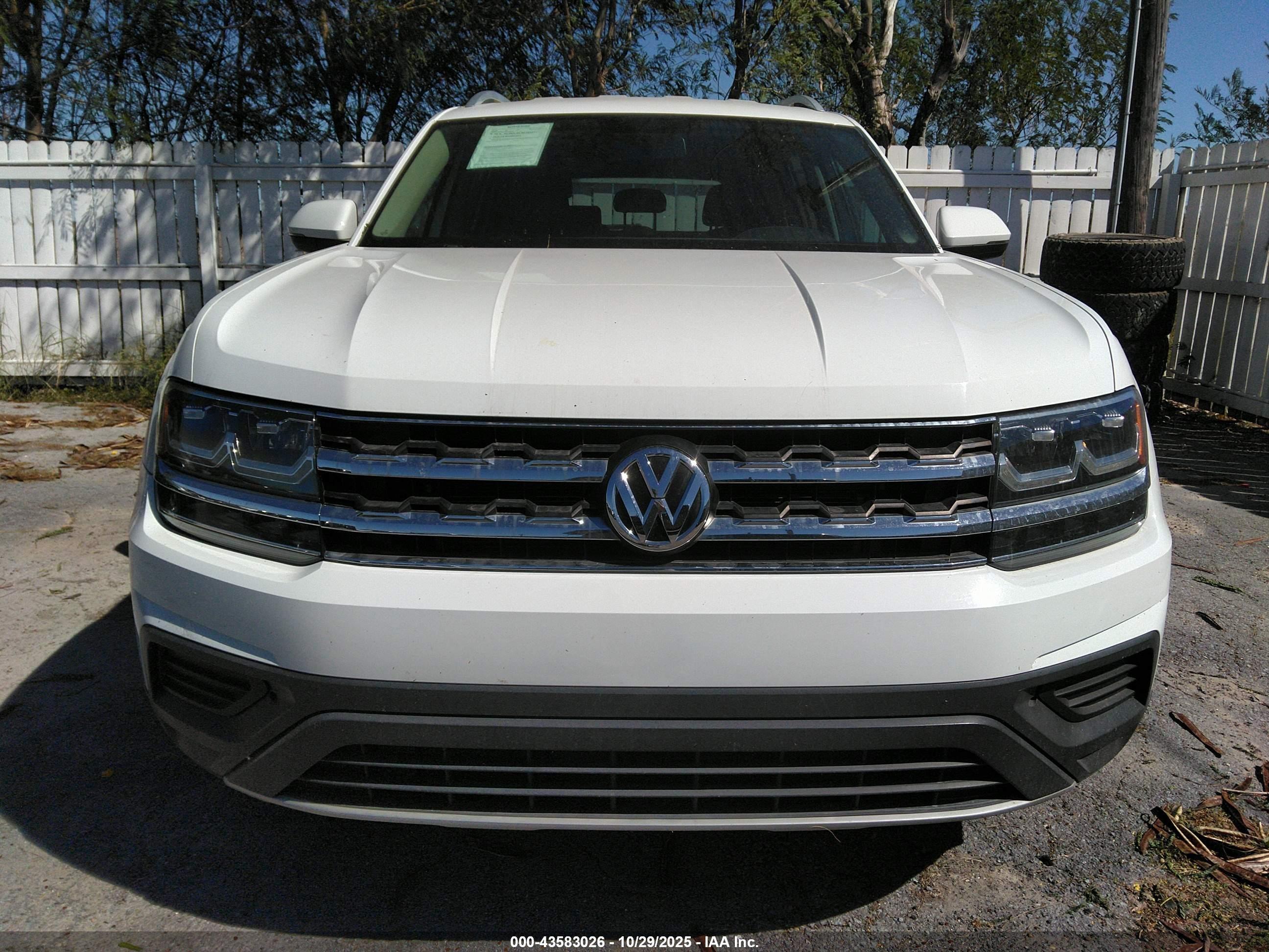 2018 Volkswagen #6