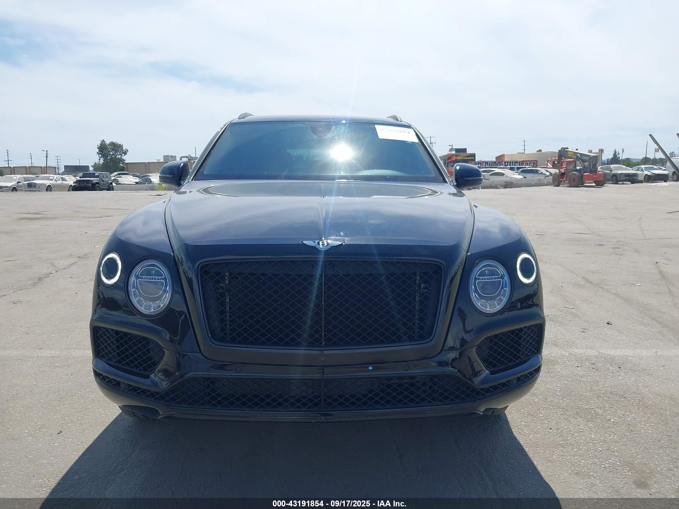 2019 Bentley #12