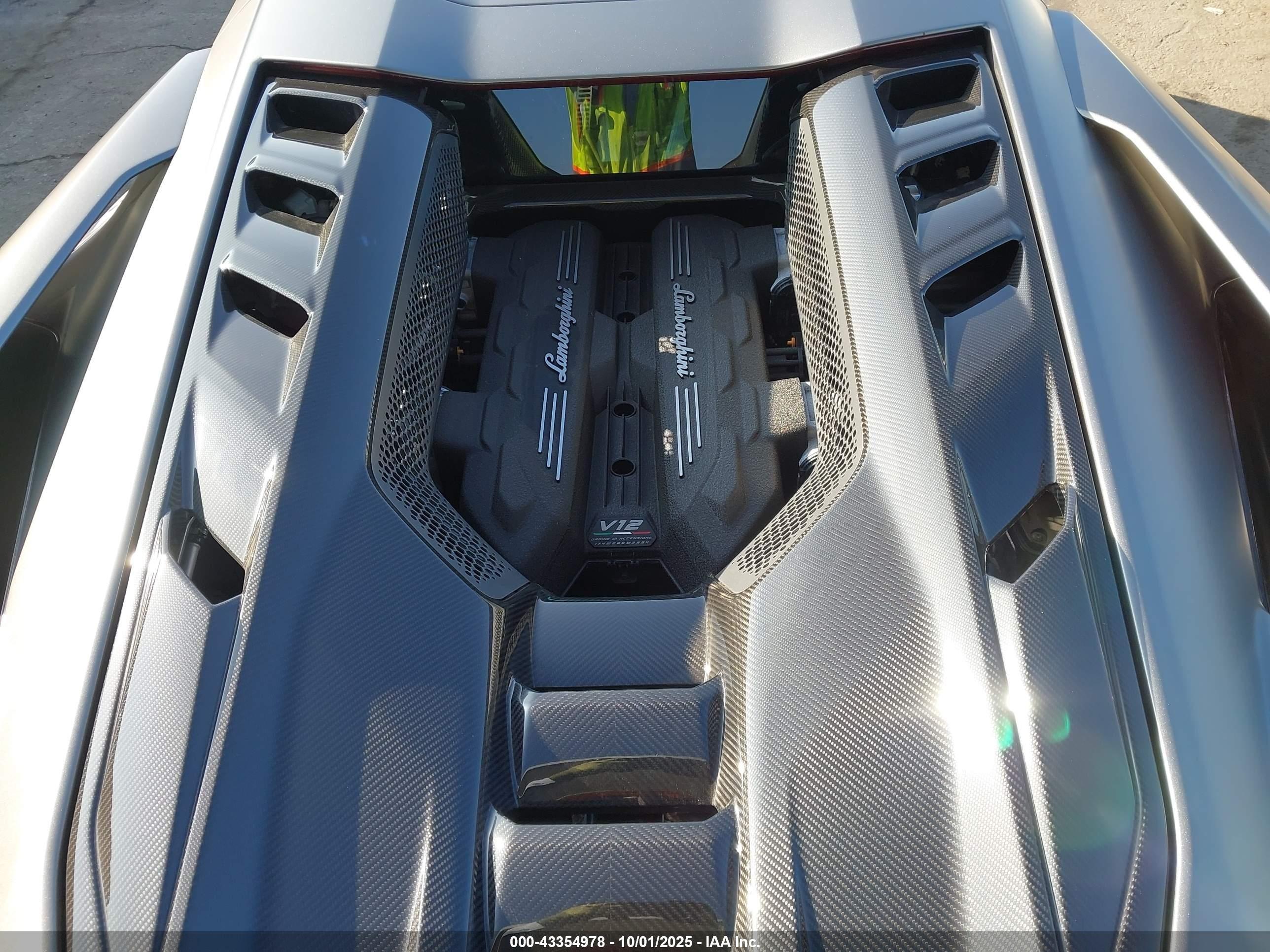 2025 Lamborghini #10
