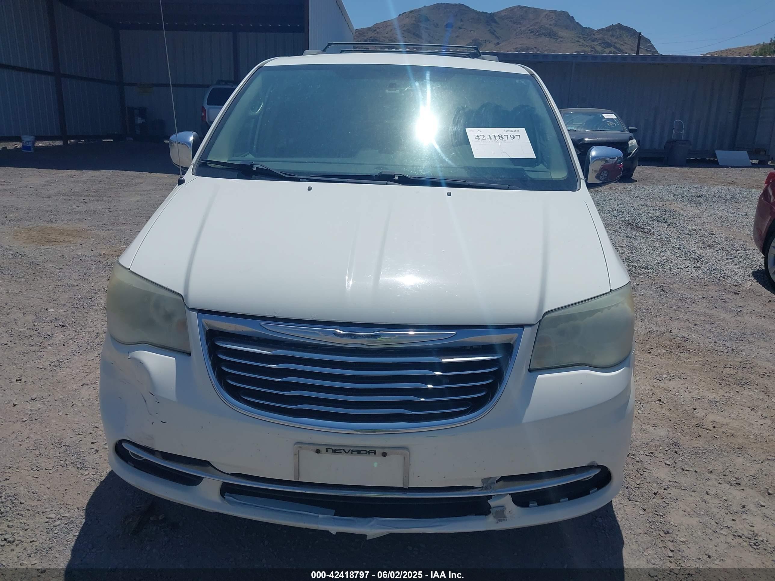 2011 Chrysler #6