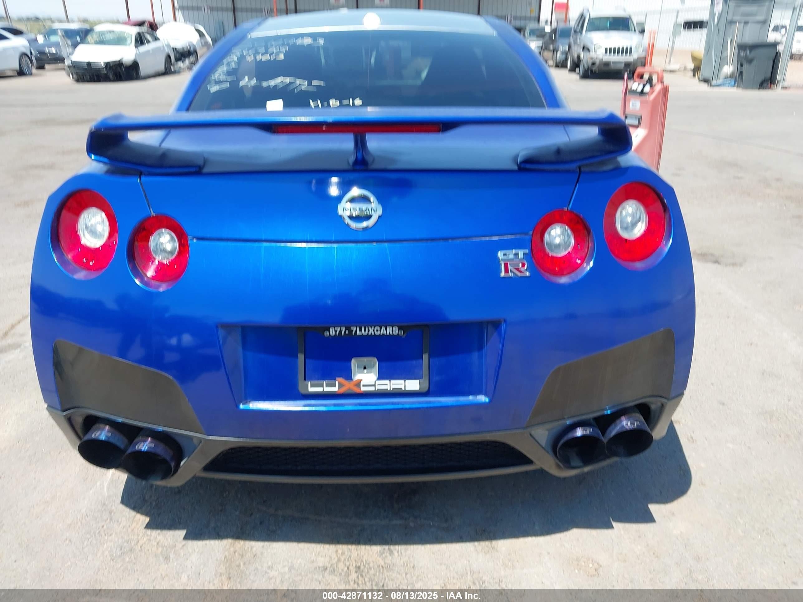 2010 Nissan #16